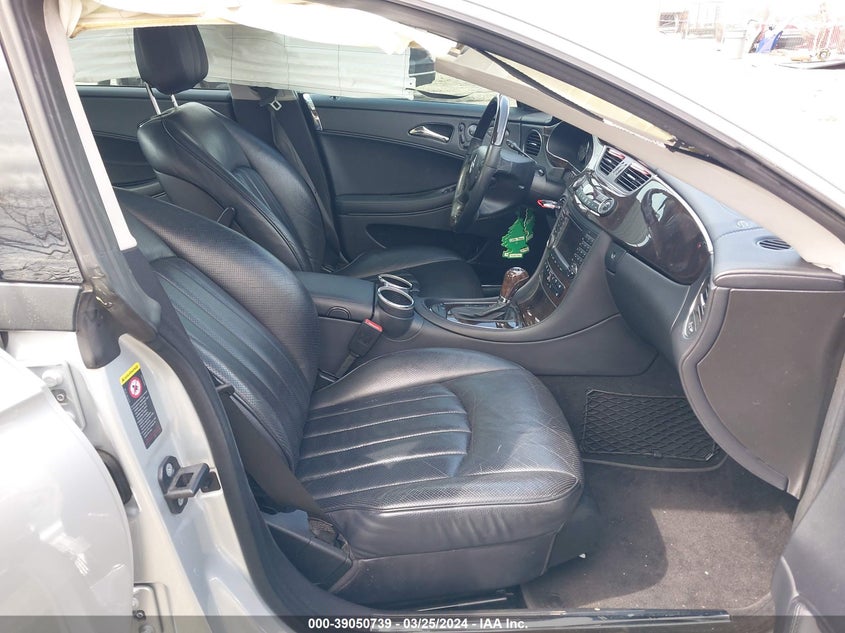 2008 Mercedes-Benz Cls 550 VIN: WDDDJ72XX8A119249 Lot: 39050739