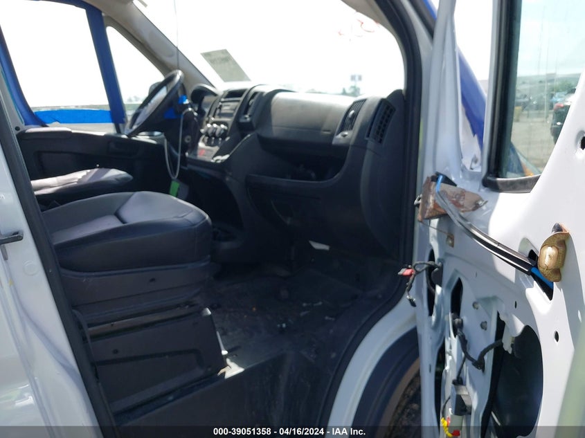 2017 RAM PROMASTER 1500 LOW ROOF 136 WB - 3C6TRVAG6HE547845