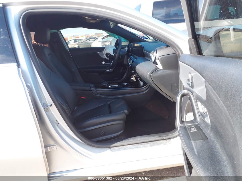 2021 Mercedes-Benz A 220 VIN: W1K3G4EB9MJ316853 Lot: 39051382
