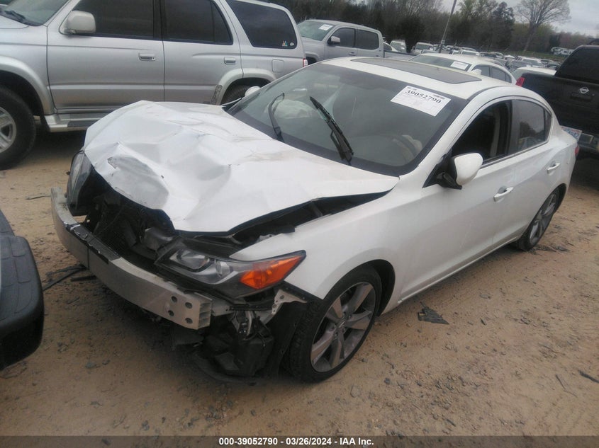 2014 Acura Ilx 2.0L VIN: 19VDE1F33EE010636 Lot: 39052790