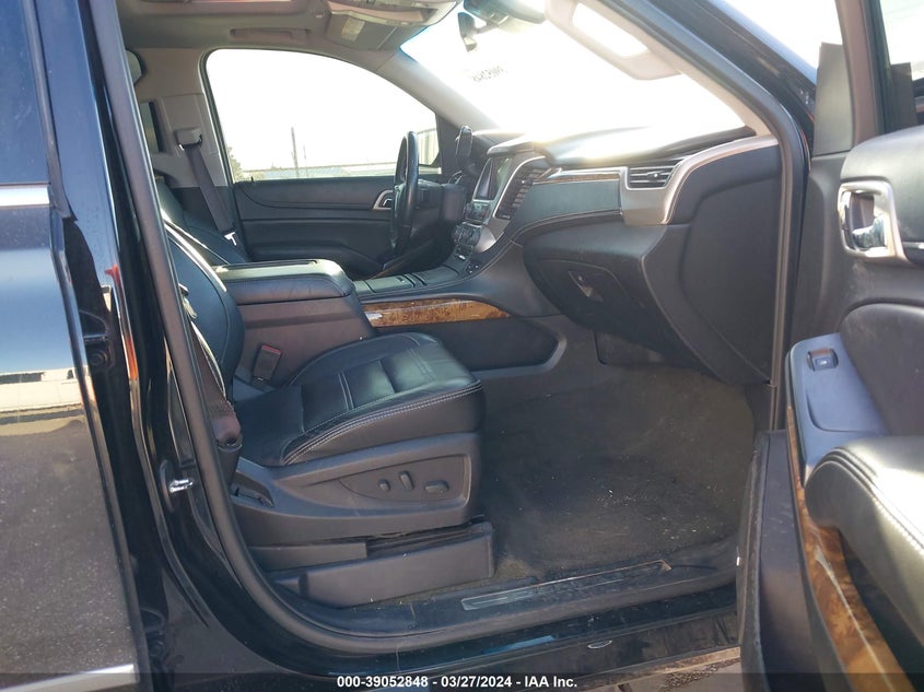 2015 GMC YUKON XL 1500 DENALI - 1GKS2JKJ0FR255545