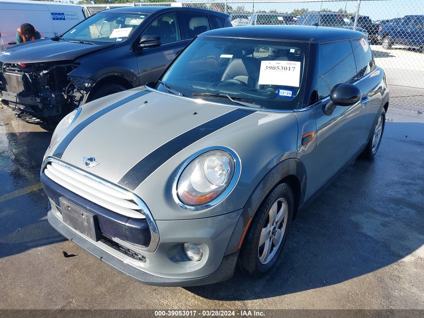 2015 Mini Hardtop Cooper VIN: WMWXM5C53FT940806 Lot: 39053017