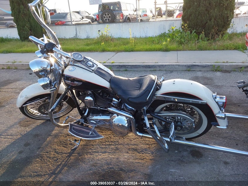 2011 HARLEY-DAVIDSON FLSTN - 1HD1JD538BB040487