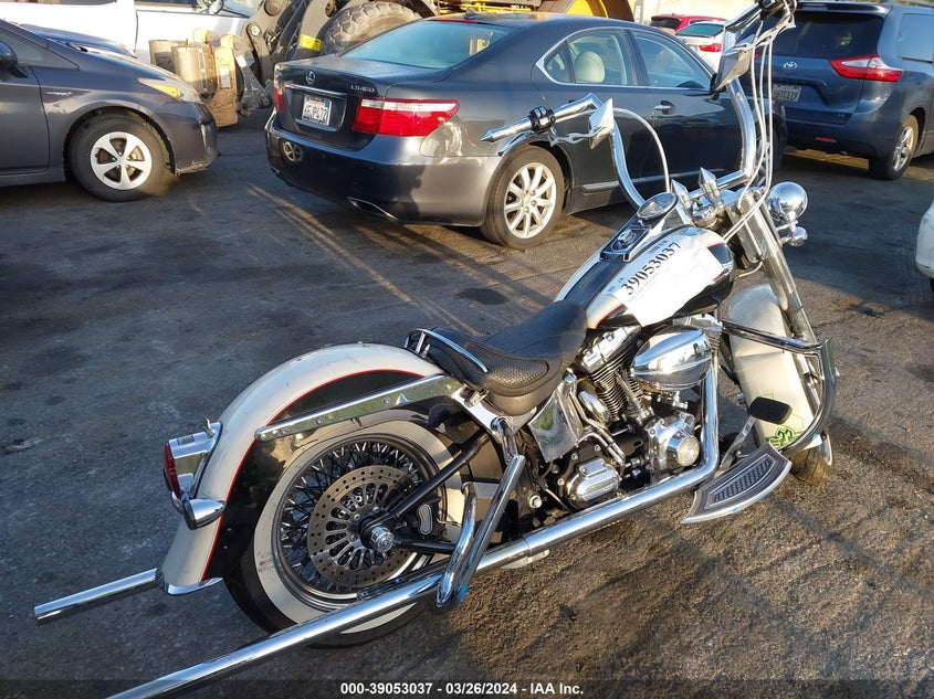 2011 HARLEY-DAVIDSON FLSTN - 1HD1JD538BB040487