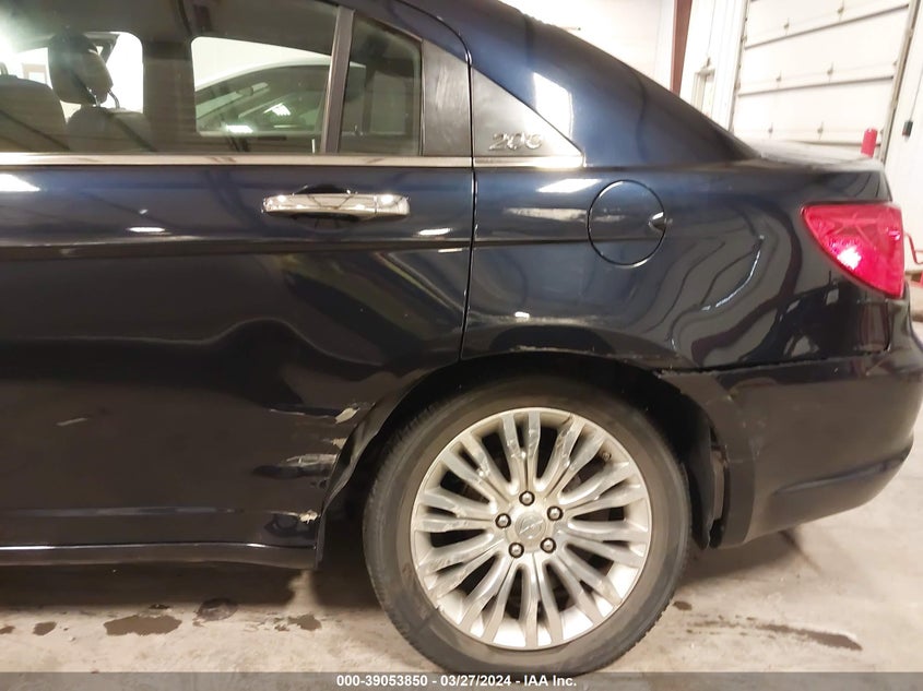 2011 CHRYSLER 200 VIN: 1C3BC2FB9BN582257