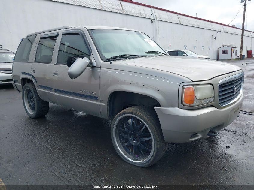 1GYEK13R4XR410963 1999 Cadillac Escalade Standard