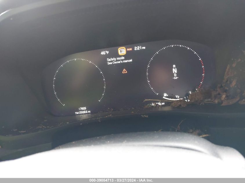 VIN YV4162UM0N2697481 2022 VOLVO XC40 T5 R-DESIGN