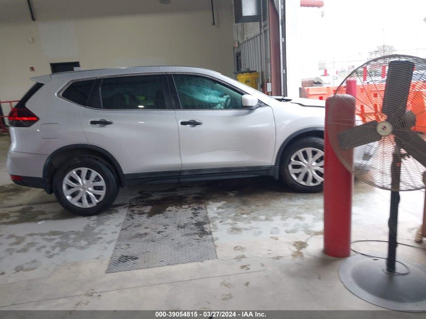 VIN 5N1AT2MT4JC775487 2018 NISSAN ROGUE S/SL
