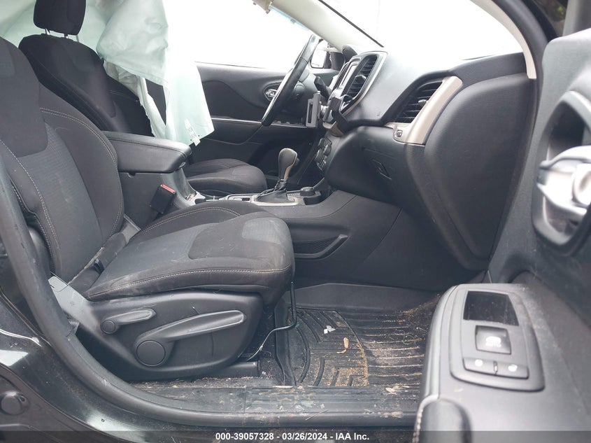 2015 JEEP CHEROKEE LATITUDE - 1C4PJMCBXFW792972