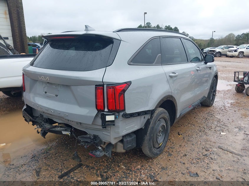 VIN 5XYRK4LFXNG119412 2022 KIA SORENTO SX