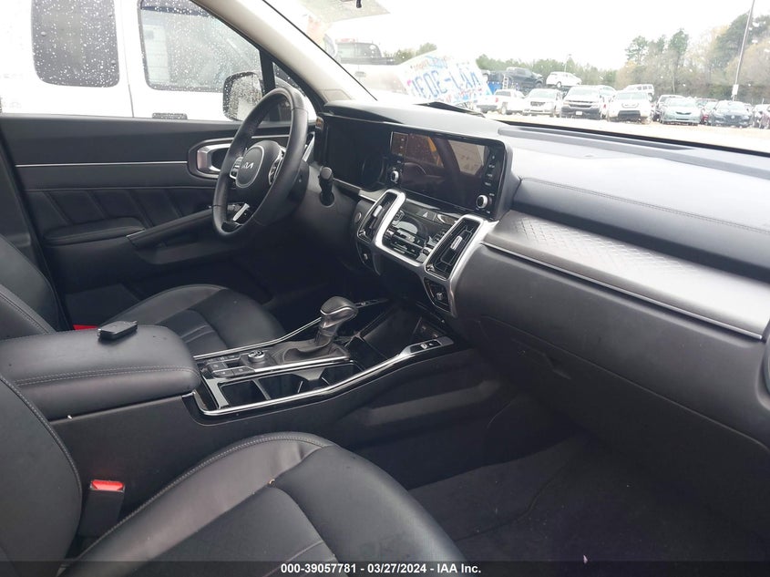 VIN 5XYRK4LFXNG119412 2022 KIA SORENTO SX
