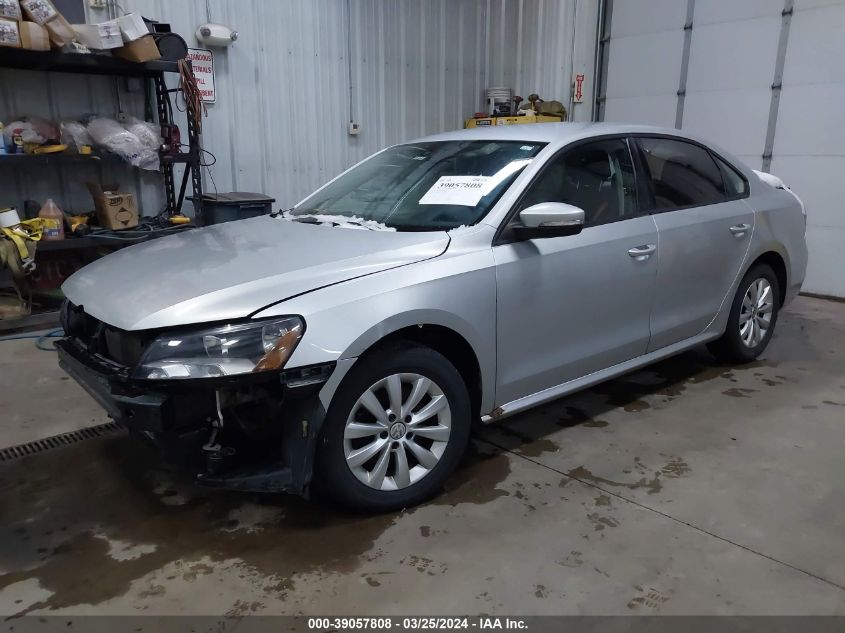 2013 Volkswagen Passat 2.5L S VIN: 1VWAP7A39DC006432 Lot: 39057808