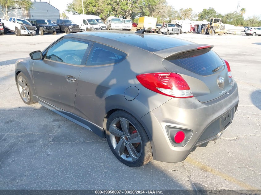2013 Hyundai Veloster Turbo W/Blue VIN: KMHTC6AE5DU084246 Lot: 39058097