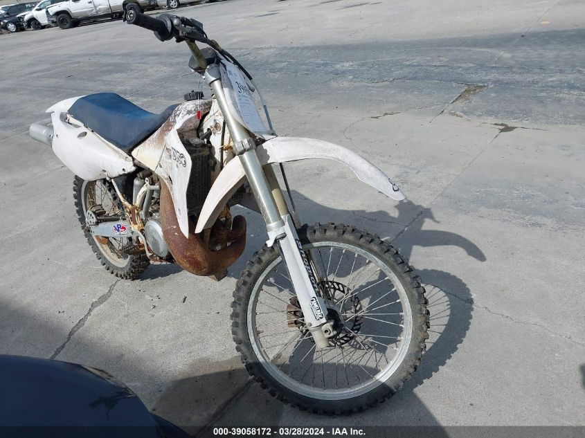 YAMAHA YZ250 1992. Lot# 39058172. VIN JYA4DAW04NA008201. Photo 1
