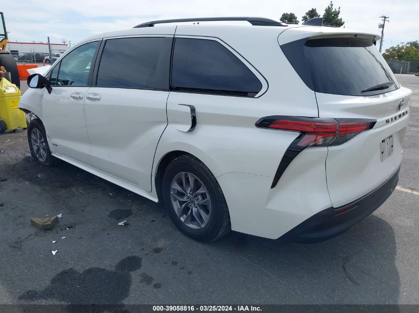 VIN 5TDYRKEC9MS026185 2021 TOYOTA SIENNA XLE