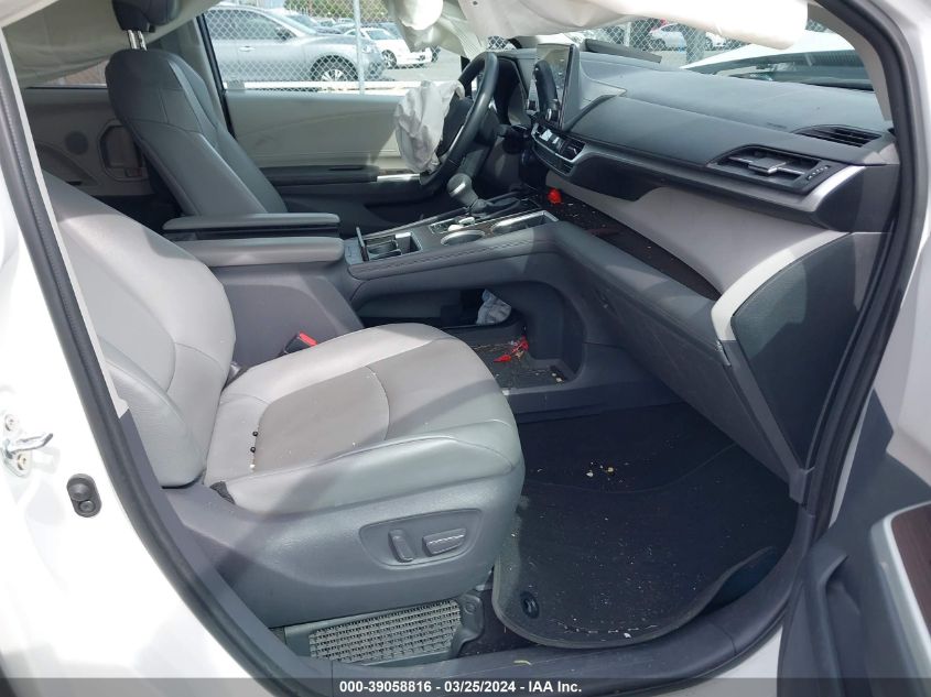 VIN 5TDYRKEC9MS026185 2021 TOYOTA SIENNA XLE