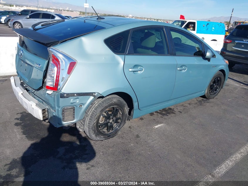 2013 Toyota Prius Three VIN: JTDKN3DU7D5635668 Lot: 39059304