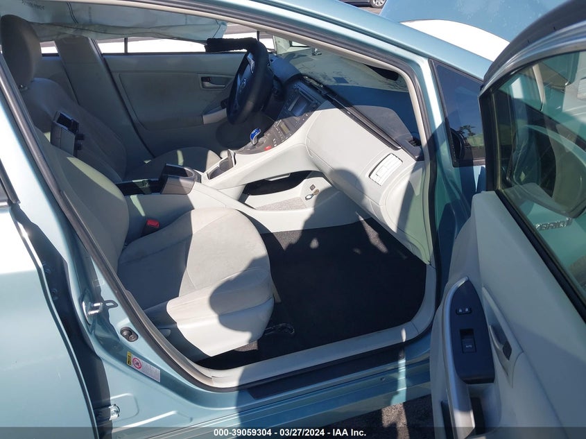 2013 Toyota Prius Three VIN: JTDKN3DU7D5635668 Lot: 39059304