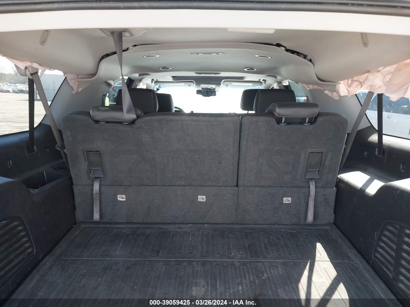 2019 CHEVROLET SUBURBAN K1500 LT - 1GNSKHKC2KR314392