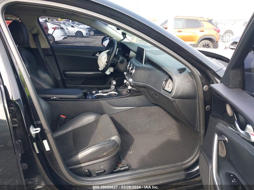 2018 Kia Stinger Premium VIN: KNAE25LAXJ6014873 Lot: 39059827