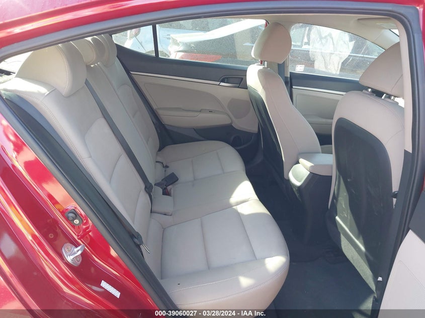 VIN KMHD74LF7JU450139 2018 HYUNDAI ELANTRA SE
