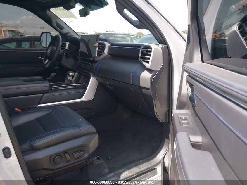 2023 Toyota Sequoia Platinum VIN: 7SVAAABA3PX004287 Lot: 39060653