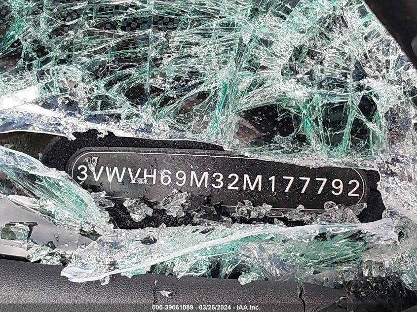 2002 Volkswagen Jetta Gli VIN: 3VWVH69M32M177792 Lot: 39061089