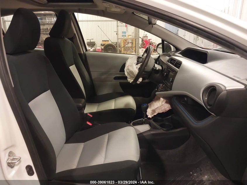 2012 Toyota Prius C Three VIN: JTDKDTB30C1008958 Lot: 39061823