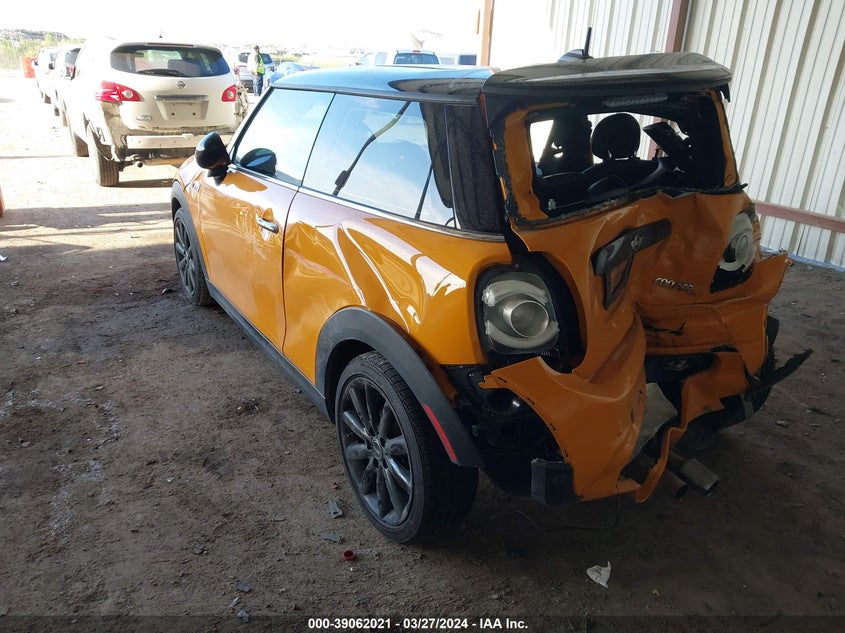 2018 Mini Hardtop Cooper S VIN: WMWXP7C5XJ3B95275 Lot: 39062021