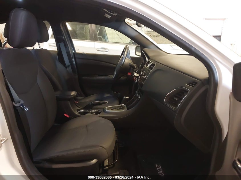 2014 CHRYSLER 200 TOURING - 1C3CCBBG3EN194810