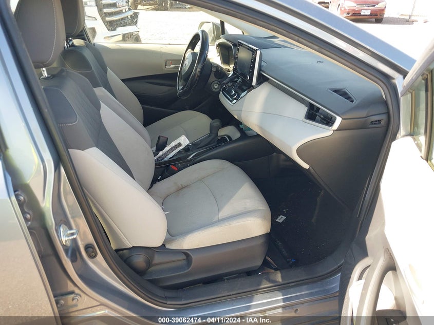 VIN JTDEPRAE9LJ034890 2020 TOYOTA COROLLA LE