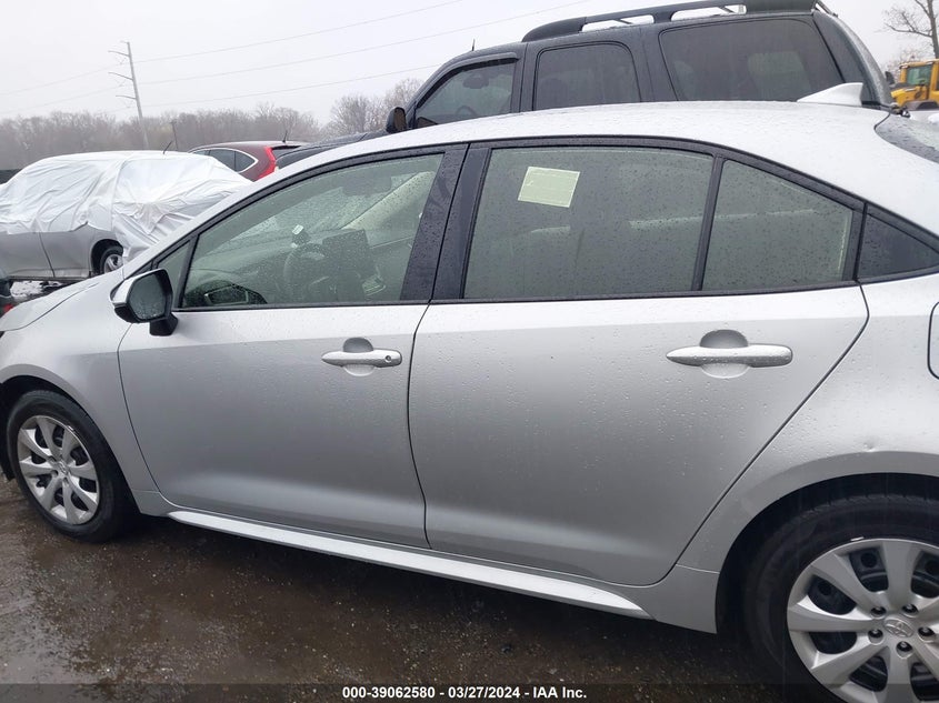 2022 Toyota Corolla Le VIN: JTDEPMAE0NJ229797 Lot: 39062580