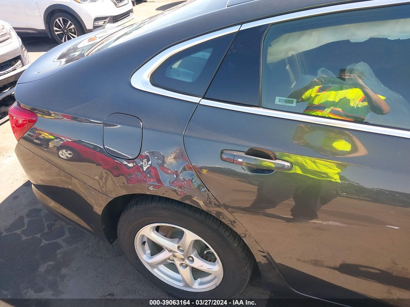 VIN 1G1ZB5ST1JF211575 2018 CHEVROLET MALIBU 1LS