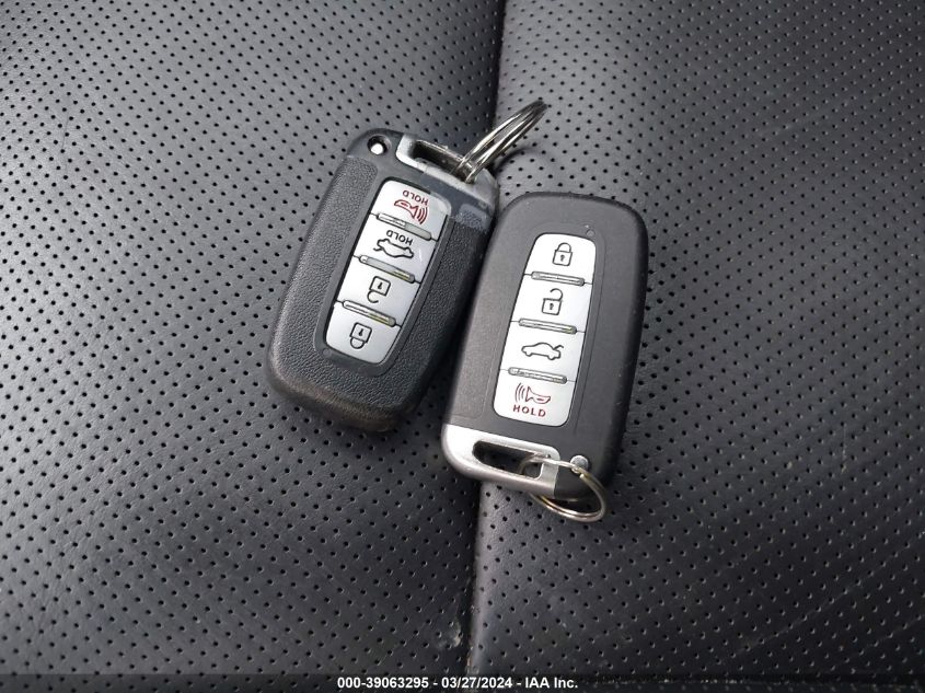 2012 Hyundai Genesis 3.8 VIN: KMHGC4DD3CU208246 Lot: 39063295