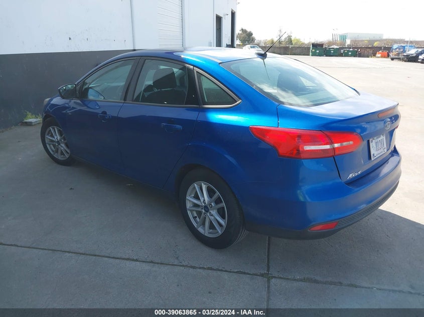 VIN 1FADP3F25JL328608 2018 FORD FOCUS SE