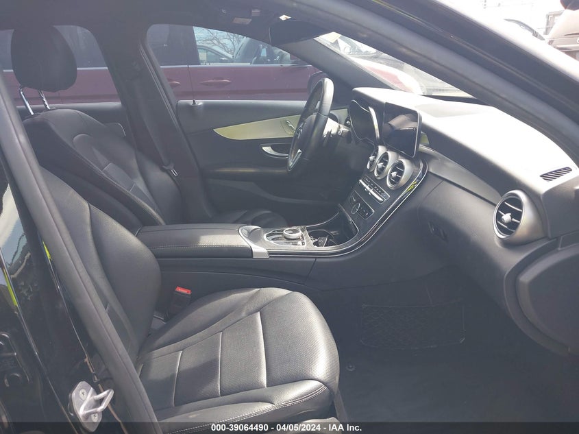 2019 MERCEDES-BENZ C 300 - 55SWF8DB6KU297457