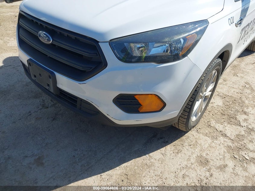 VIN 1FMCU0F74KUB26732 2019 FORD ESCAPE S