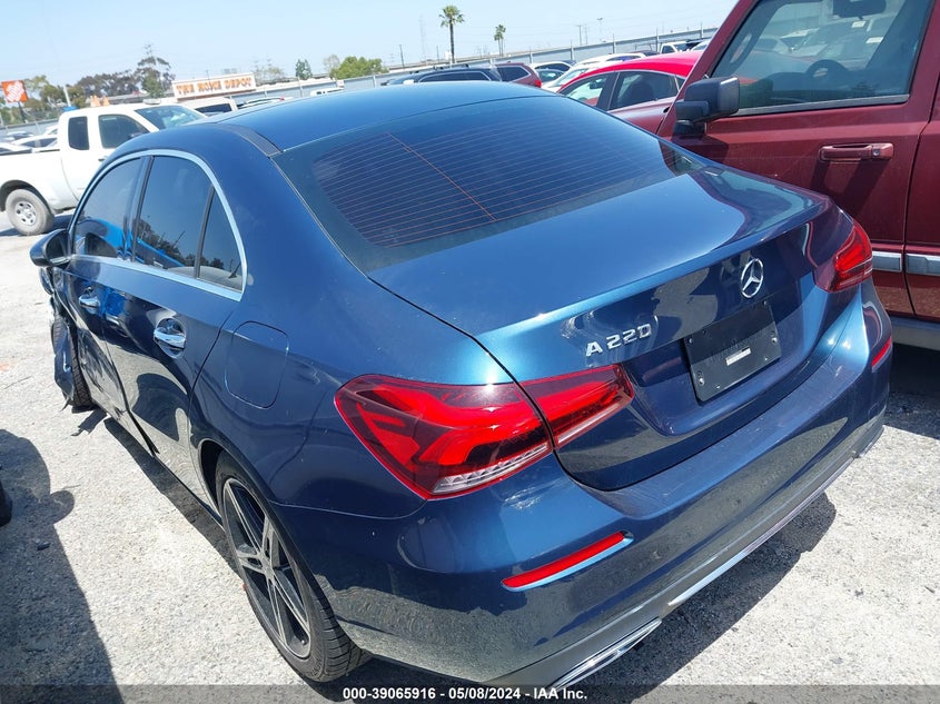 2021 Mercedes-Benz A 220 VIN: W1K3G4EB8MJ296739 Lot: 39065916