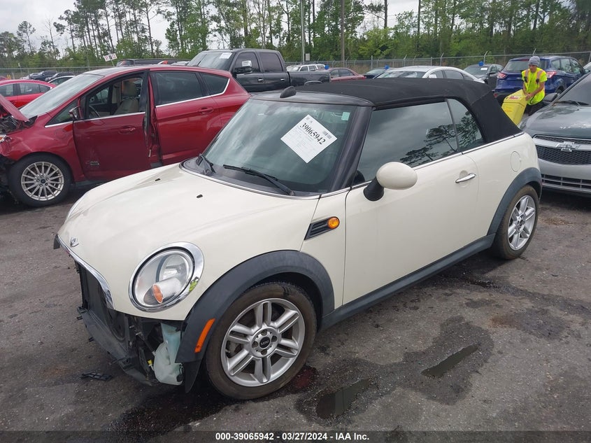 2015 Mini Convertible Cooper VIN: WMWZN3C53FT862196 Lot: 39065942