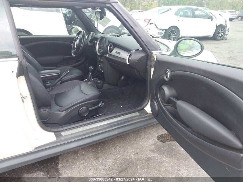 2015 Mini Convertible Cooper VIN: WMWZN3C53FT862196 Lot: 39065942