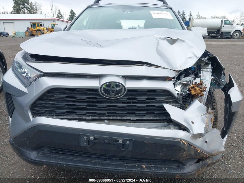 VIN 2T3G1RFV6MC142746 2021 TOYOTA RAV4 LE
