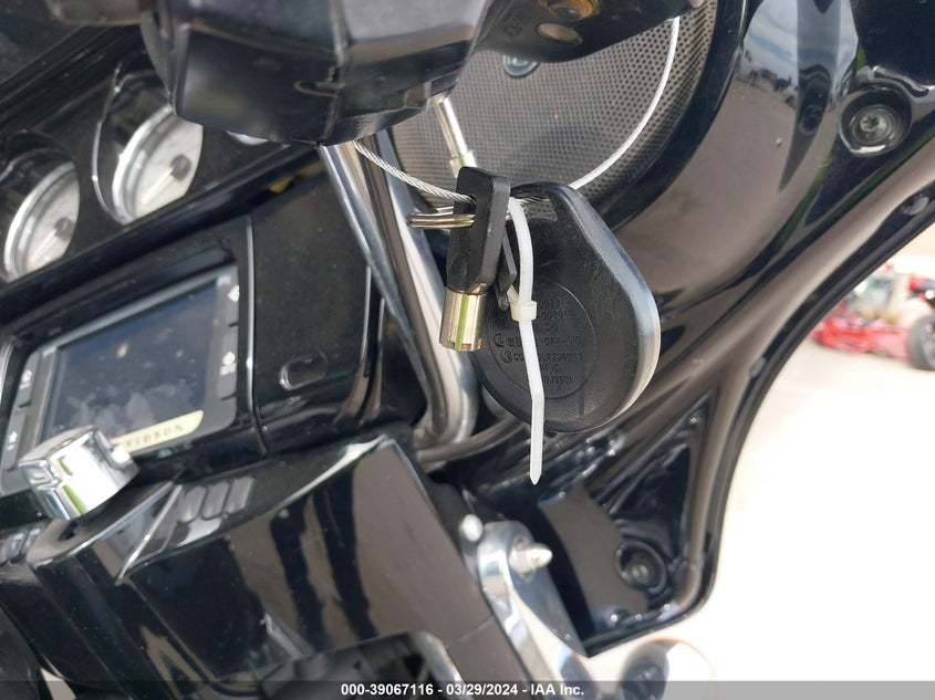 2015 HARLEY-DAVIDSON FLHX STREET GLIDE - 1HD1KBM15FB604457