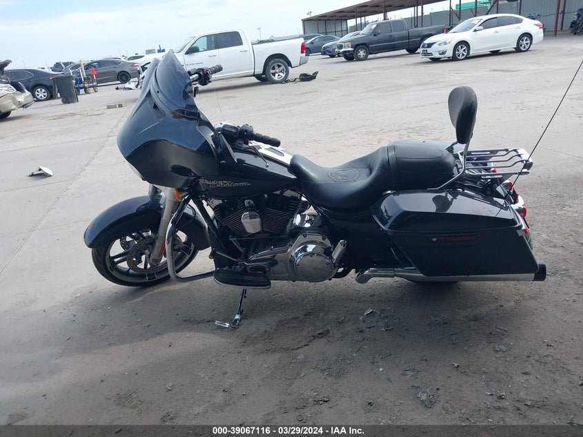 2015 HARLEY-DAVIDSON FLHX STREET GLIDE - 1HD1KBM15FB604457
