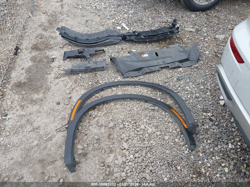 2023 MITSUBISHI OUTLANDER SE/SE BLACK EDITION/SE TE - JA4J3UA81PZ030728