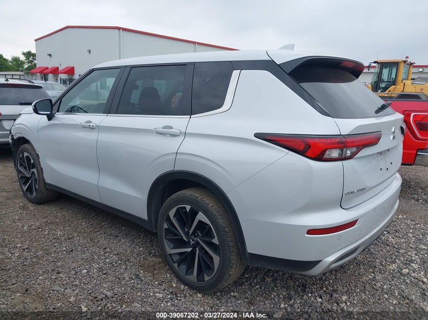 2023 MITSUBISHI OUTLANDER SE/SE BLACK EDITION/SE TE - JA4J3UA81PZ030728