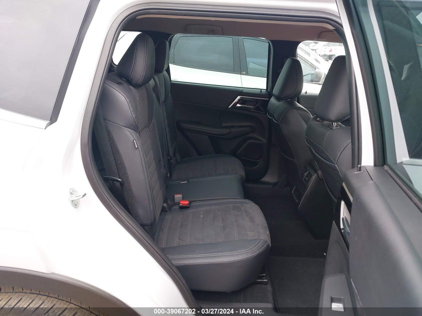 2023 MITSUBISHI OUTLANDER SE/SE BLACK EDITION/SE TE - JA4J3UA81PZ030728