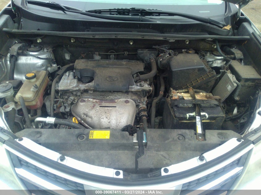 2013 TOYOTA RAV4 LE - JTMBFREV4DD000825