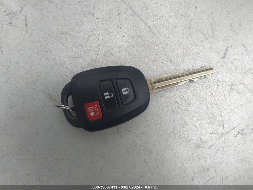 2013 TOYOTA RAV4 LE - JTMBFREV4DD000825