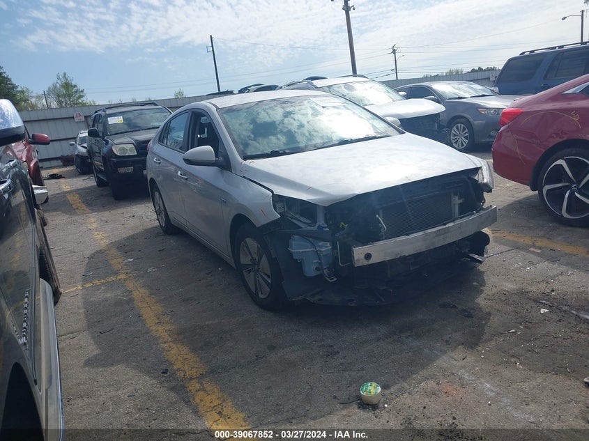 2017 Hyundai Ioniq Hybrid Blue VIN: KMHC65LC3HU055363 Lot: 39067852