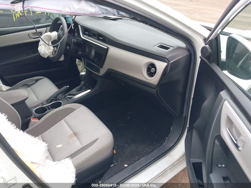 2019 TOYOTA COROLLA LE - 2T1BURHE8KC190298